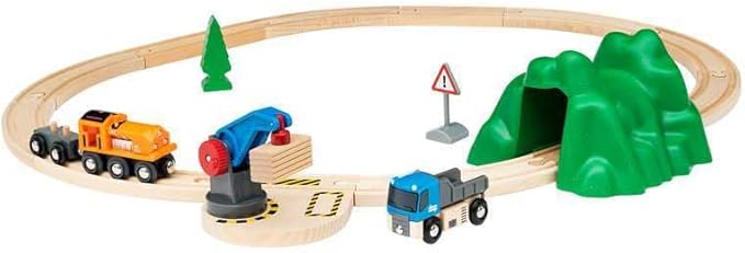 BRIO Starter Lift&Load Set Wooden Toy Train Durable | Child Safe | Encourages Creativity | Compatible with All Wooden Railway Sets | Includes Engine, Lorry, Wagon, Track and More