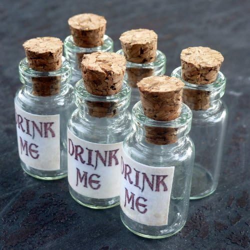 UMBRELLALABORATORY 6-10pcs Alice in Wonderland Party Supplies, Decoration, Potion Bottle with Cork Costume Accessory, DIY jewelry making charms