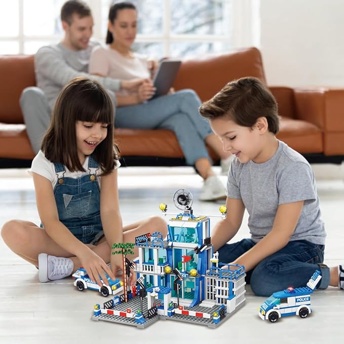 City Police Station Building Sets, 570pcs City Police Sets Toy Building Bricks Kit, Compatible with Lego,Gift for Boys 6-12