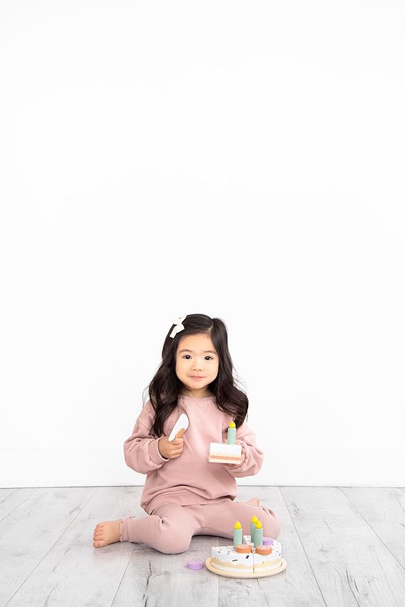 Pearhead Celebration Montessori Birthday Cake Toy Set, Wooden Play Toys for Developmental Learning, Play Kitchen Sets for Toddlers Ages 3+ Years, Pretend Play Food Sets, 14 Piece Wooden Play Toy Set