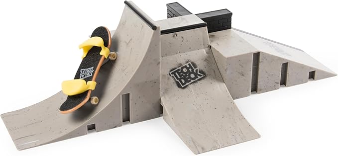 TECH DECK Starter Kit, Customizable Ramp Set with Exclusive Pro Fingerboard and Trainer Clips, Kids Toys for Boys and Girls Ages 6 and up