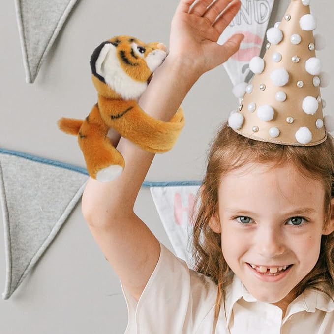 Kisangel 2pcs Wrist Hugger Plush Slap Bracelet Animals Huggables Plush Animals Slap Band Kids Party Favor(Assorted Color 1)