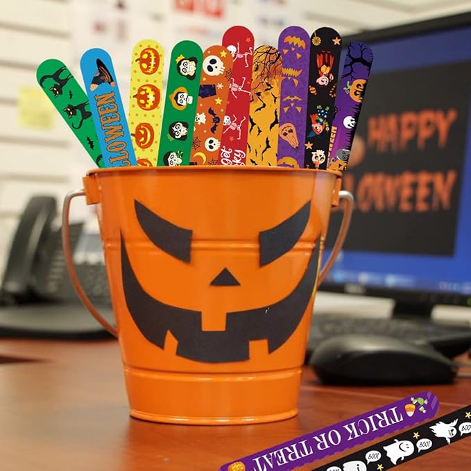 Halloween Slap Bracelet,100Pcs Slap Bracelet Wristbands with Spider Pumpkin Ghost Zombie Bat Witches Design Snap Bracelet for Kids Party Favors Toys Prizes Goodie Bags Fillers