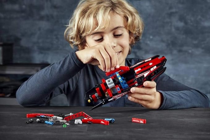 LEGO Technic Power Boat 42089 Building Kit (174 Pieces)