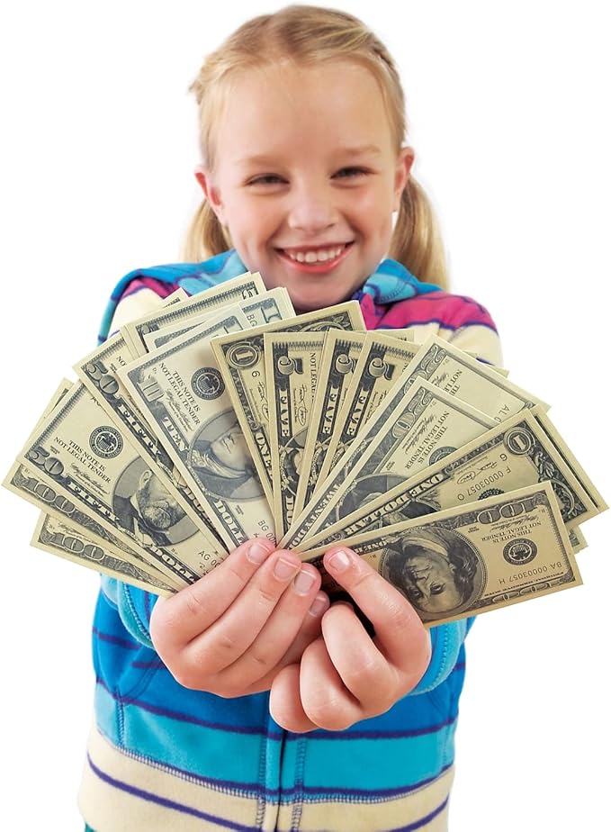 Educational Insights Play Money Deluxe: Over 700 Pieces of Play Money for Currency, Counting Skills & Pretend Play, Ages 5+