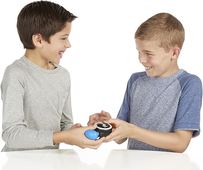Hasbro Gaming Bop It! Micro Series Electronic Game for 1 or More Players, Classic Bop It! Gameplay in a Compact Size, Fun Party Game for Kids Ages 8+