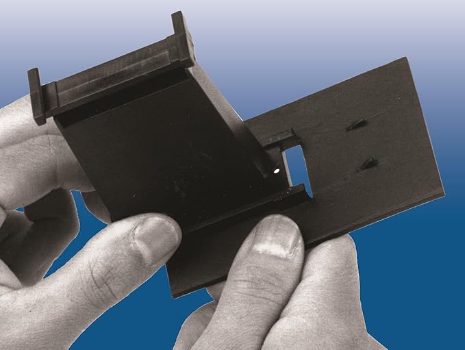 Bachmann Trains 18 PC. E-Z TRACK GRADUATED PIER SET - For Use with HO or On30 Scale E-Z Track , White