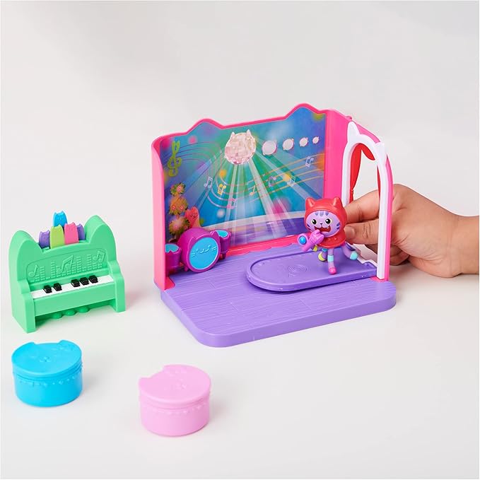 Gabby’s Dollhouse, Groovy Music Room with Daniel James Catnip Figure, 2 Accessories, 2 Furniture Pieces and 2 Deliveries, Kids Toys for Ages 3 and up