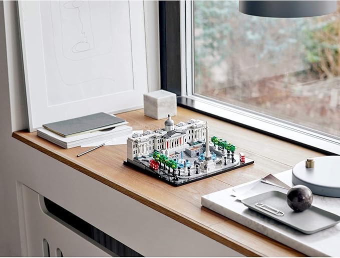 LEGO Architecture 21045 Trafalgar Square Building Kit (1197 Pieces)