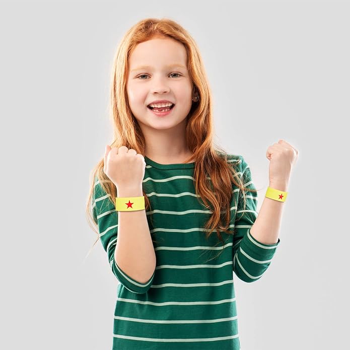WILLBOND 24 Pieces Slap Bracelets Yellow Slap Bracelet with Red Star Slap Bracelet Flop Wristband Bracelets for Girls Birthday Party, Girls Team Supplies, Girl Power Favors