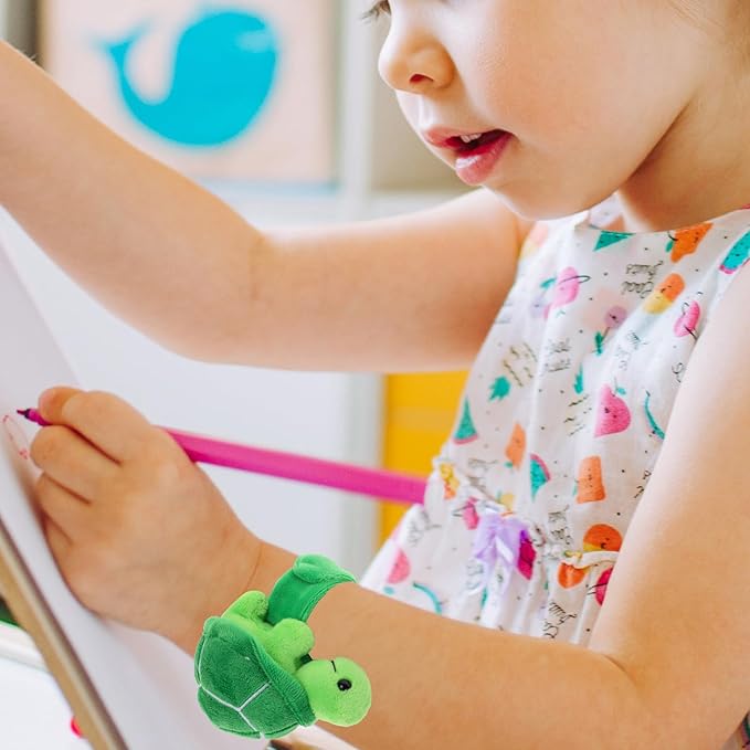 Plush Slap Bracelets Stuffed Animal Huggers Turtle Sea Animal Slap Bracelets Stuffed Ocean Theme Party Plush Fillers Party Favors Turtle Snap Bracelet, 10X7.5CM, Green