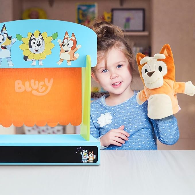 Bluey Wooden Puppet Theater for Kids Playset, 20" Kids Pretend Stage Puppets, Interchangeable Fabric Backdrops & Roll-Down Curtain