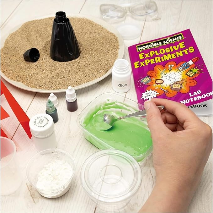 Horrible Science Experiment, Explosive Experiments