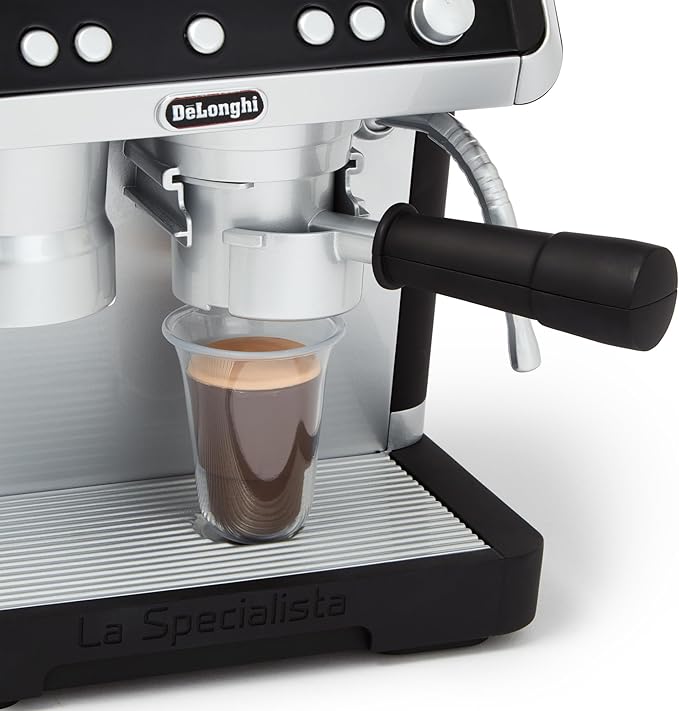 Casdon De'Longhi Toys Barista Coffee Machine. Toy Kitchen Playset for Kids with Moving Parts, Realistic Sounds and Magic Coffee Reveal. For Children Aged 3+, Silver, Black