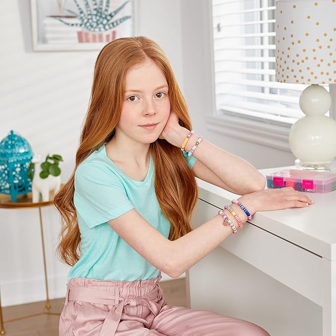 Make It Real - Heishi Beads with Storage Case - Jewelry & Charm Bracelet Making Kit with Storage Case - Friendship Bracelet Set with Beads, Charms & Thread - Arts & Crafts Bead Kit for Girls