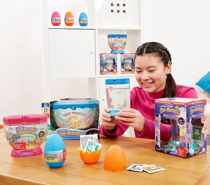 BANDAI The Original Sea Monkeys - Sea Monkeys On Mars - Grow Your Own Pets Science Kit- Includes Eggs, Food, and Water Purifier