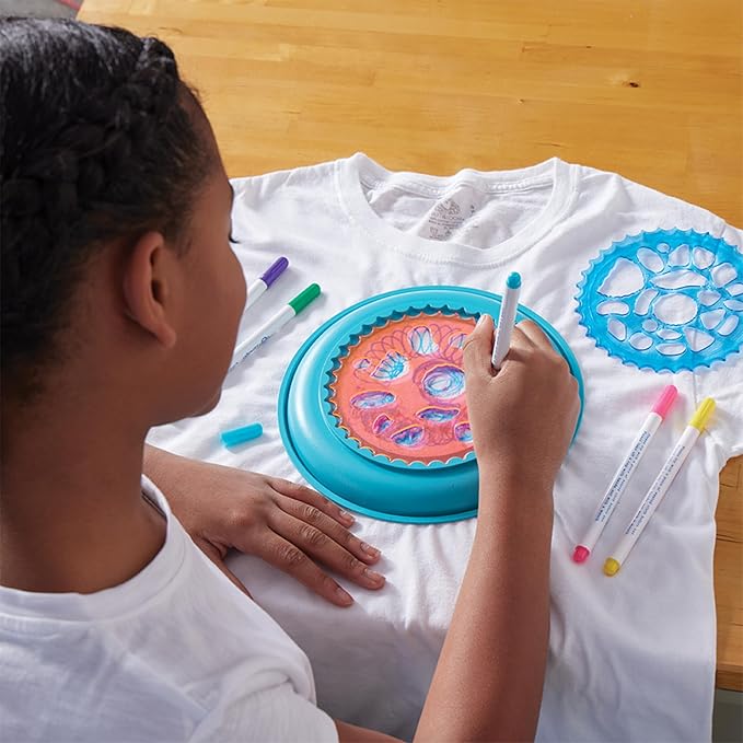 Spirograph Fabric Designer – Spiral Art You Can Wear, Arts and Crafts, Kids Toys, Art Supplies, Craft Supplies, Drawing Kit, Spiral Art, Classic Gear Design Kit, Fabric Pens, Ages 6+