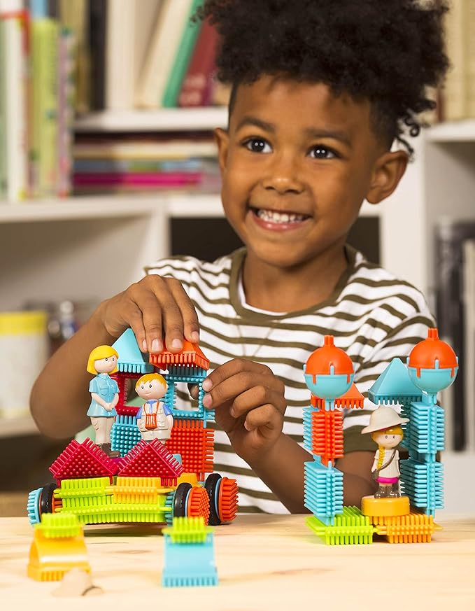Battat- Bristle Blocks- STEM Interlocking Building Blocks- 85 pc Playset- Reusable Carry Case- Developmental Toys for Toddlers & Kids- Safari Adventure Carrying Case- 2 Years +