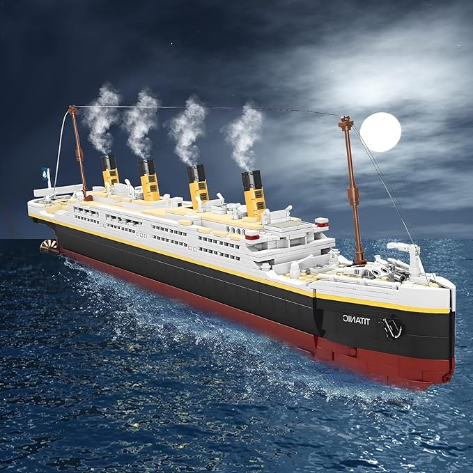 Titanic Building Blocks Set, Toy Ship Model Kit, Building Bricks Sets for Adults or Kids 6 Year Old, Compatible with Major Brands, 2022 Pieces Gift for Christmas Boys Girls Adults