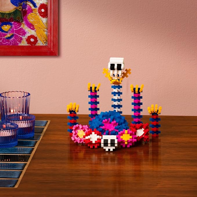 Plus Plus Art History Building Set, 3D Painting Kit & Craft Supplies for Kids, 350 Mini Interlocking Open Ended Pieces - Frida Kahlo
