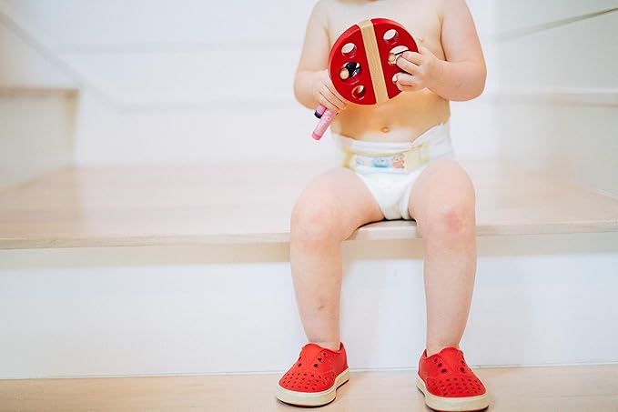 Tegu Swivel Bug Magnetic Building Block Set, Lady Bug