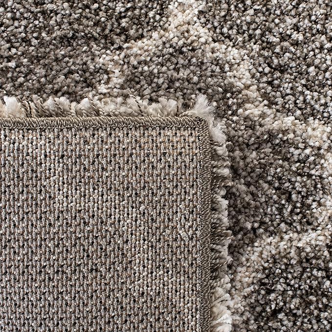 SAFAVIEH Hudson Shag Collection Area Rug - 5'3" x 7'6", Grey & Ivory, Moroccan Trellis Design, Non-Shedding & Easy Care, 2-inch Thick Ideal for High Traffic Areas in Living Room, Bedroom (SGH282B)