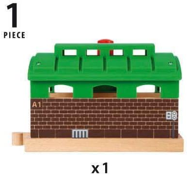 BRIO World 33574 - Train Garage - 1 Piece Wooden Toy Train Accessory for Kids Age 3 and Up