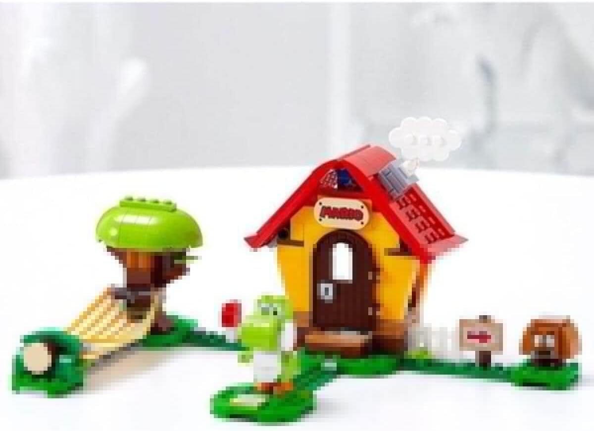 LEGO 71367 Super Mario House & Yoshi Expansion Set Buildable Toy Game, Gifts for Girls & Boys Age 6 Plus Years Old with Yoshi and Goomba Figures