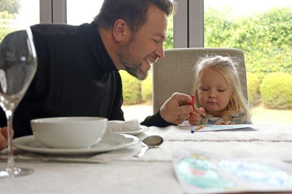 CrayonKing 1,000 Sets of 2-Packs in Cello (2,000 total bulk Crayons) Restaurants, Party Favors, Birthdays, School Teachers & Kids Coloring Non-Toxic Crayons