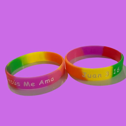 Spanish Jesus Loves, Me Jesus Me Ama, Juan 3:16, Religious Inspirational Christian Rubber Silicone Bracelets Small Spanish Party Favors Spanish Wristband Bulk (50 Count)