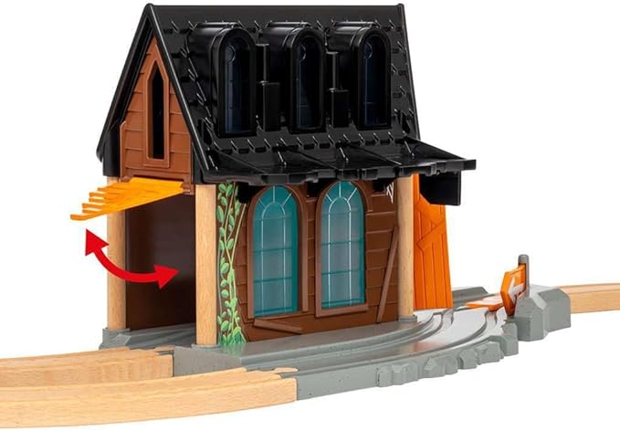 BRIO World – 36007 Smart Tech Sound Spooky Train Station | Kid-Friendly Train Set Accessory | Interactive Sound and Light Effects | Glow-in-The-Dark Feature | Made with FSC-Certified Wood