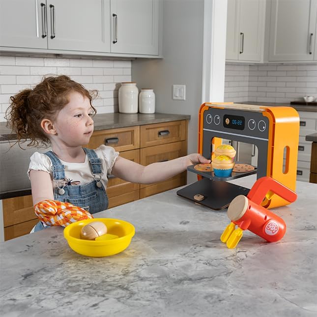Fat Brain Toys Pretendables Bakery Set - Pretendables Bakery Set - New Imaginative Play for Ages 3 to 5