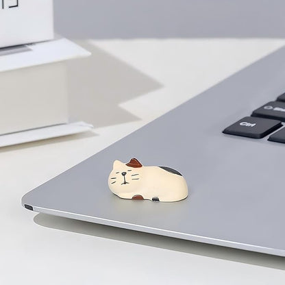 Mini Frog Trinkets and Cat Figurines, Tiny Frog Figurine with Rocking Chair for Office Desk Decor, Funny Gifts for Mom Grandma, Cute Miniature Frog Figurine Gift for Frog Lovers, Fairy Garden Decor