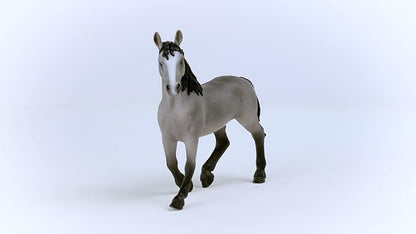 Schleich Horse Club Cheval de Selle Francais Stallion Horse Figurine - Authentic and Educational Toy Figure, Fun and Imaginative Play for Boys and Girls, Gift for Kids Ages 5+