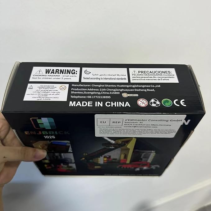 ENJBRICK A Frame Cabin City House Building Set for Adutls,Friends Autumn House Building Toys for Girls 8-14 Years Up 696 pcs