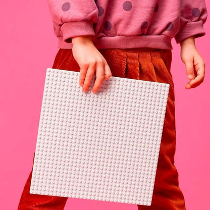 LEGO Classic White Baseplate, Square 32x32 Stud Foundation to Build, Play, and Display Brick Creations, Great for Snowy and Winter Landscapes, 11026