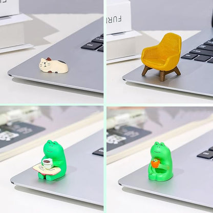 Set of 6 Miniature Frog Trinkets Desk Decorations - Tiny Frog Figurines for Cute Office Desk Decor, Funny Gifts for Frog Lovers, Perfect for Fairy Garden Decor