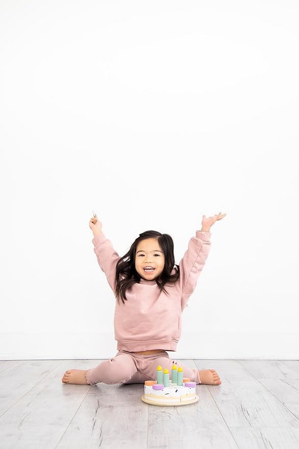 Pearhead Celebration Montessori Birthday Cake Toy Set, Wooden Play Toys for Developmental Learning, Play Kitchen Sets for Toddlers Ages 3+ Years, Pretend Play Food Sets, 14 Piece Wooden Play Toy Set