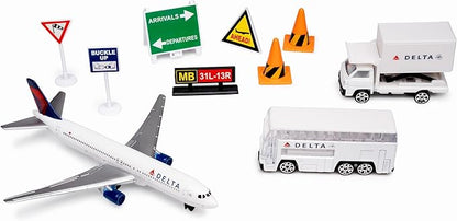 Daron Delta Airlines 12 Piece Playset (Color of the content may Vary)