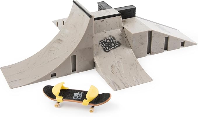 TECH DECK Starter Kit, Customizable Ramp Set with Exclusive Pro Fingerboard and Trainer Clips, Kids Toys for Boys and Girls Ages 6 and up