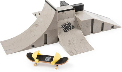 TECH DECK Starter Kit, Customizable Ramp Set with Exclusive Pro Fingerboard and Trainer Clips, Kids Toys for Boys and Girls Ages 6 and up