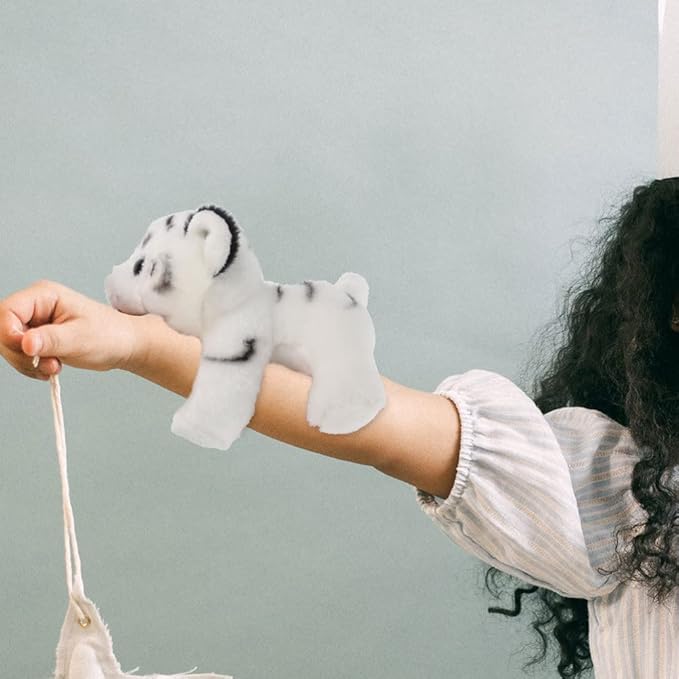 Kisangel 2pcs Wrist Hugger Plush Slap Bracelet Animals Huggables Plush Animals Slap Band Kids Party Favor(Assorted Color 1)