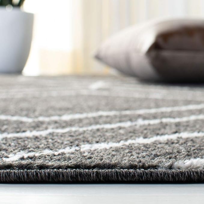 SAFAVIEH Adirondack Collection Runner Rug - 2'6" x 8', Brown & Ivory, Modern Geometric Design, Non-Shedding & Easy Care, Ideal for High Traffic Areas in Living Room, Bedroom (ADR241T)