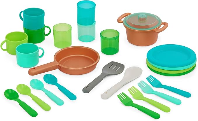 Battat – Play Kitchen & Market – Toddler-Friendly Size – Chalkboard Menu & Oven Dials – 25 Toy Cooking Accessories – 2 Years + – Two n' One Cookin' Fun