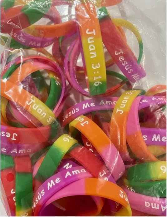 Spanish Jesus Loves, Me Jesus Me Ama, Juan 3:16, Religious Inspirational Christian Rubber Silicone Bracelets Small Spanish Party Favors Spanish Wristband Bulk (50 Count)