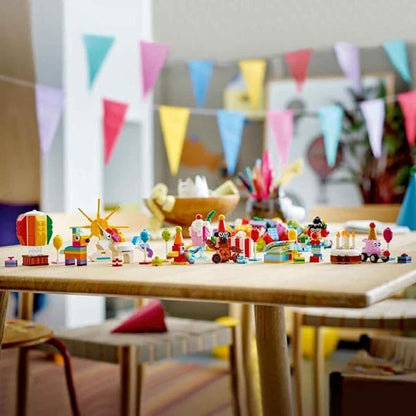 Lego Classic Creative Party Box Bricks Set 11029, Family Games to Play Together, Includes 12 Mini-Build Toys: Teddy Bear, Clown, Unicorn, Fun for All Ages 5 Plus