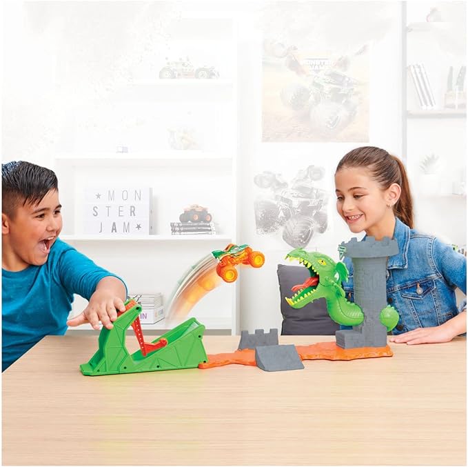 Monster Jam, Dueling Dragon Playset with Exclusive 1:64 Scale Dragon Monster Truck, Kids Toys for Boys Ages 3 and up