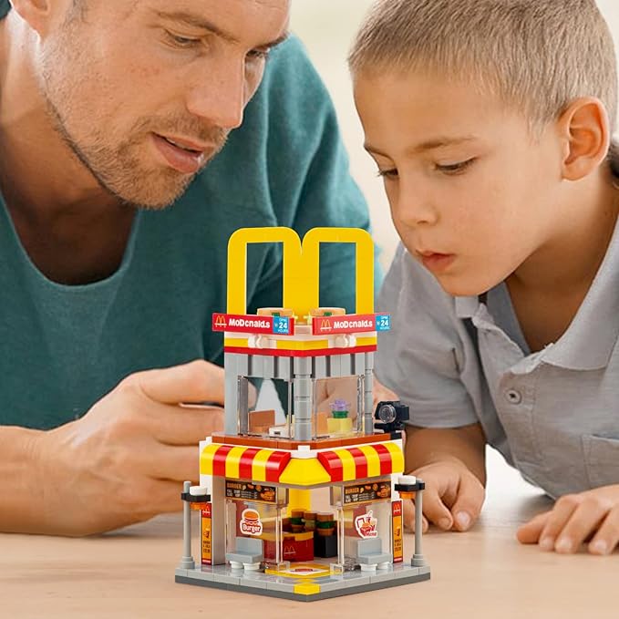 City Street View Burger Shop Building Set, MOC Creative Model Set Creative Model DIY Toys, Unique Home Decor, Ideas Birthday Holidays Toy Gift Kids Age 8+ (244PCS)