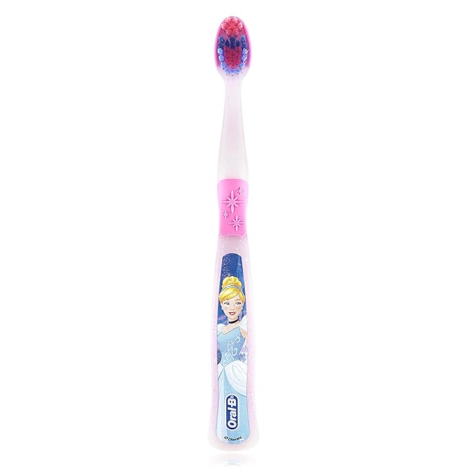 Oral-B New Princess Toothbrush for Little Girls, Children 3+, Extra Soft, Characters Vary - Pack of 6 (Characters Vary)