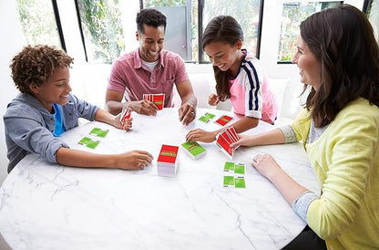 Mattel Games Apples to Apples Card Game with Family-Friendly Words to Make Crazy Combinations for Kids, Adults, Families, Parties